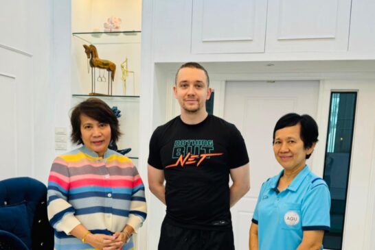 ผู้ฝึกสอนกีฬายิมนาสติกแอโรบิค ชาวรัสเซีย เข้าพบ ผู้จัดการทีมชาติไทยชุดซีเกมส์ครั้งที่ 33
