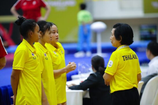 นักกีฬายิมนาสติกศิลป์ทีมชายไทย เริ่มเข้าฝึกซ้อมที่สนามการแข่งขันแล้ว