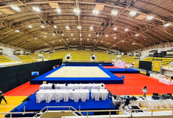 เตรียมความพร้อมก่อนการแข่งขันกีฬายิมนาสติกลีลา ในกีฬาซีเกมส์ครั้งที่ 33