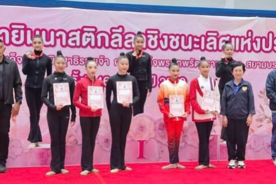 นักกีฬายิมนาสติกลีลารุ่นเยาวชน สมนต์วฤณ นิ่มเนติพันธ์ สโมสรจ